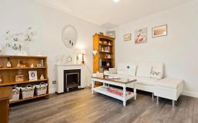 Morden Chic House Near Abbey Wood -Elizabeth Line